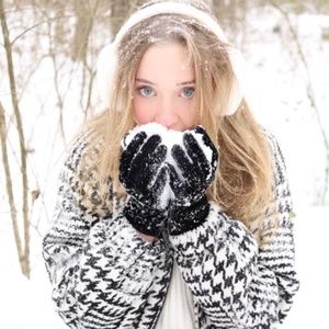 Meet your Posher, Adeline